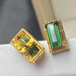 Elegant Gold and Green Earrings